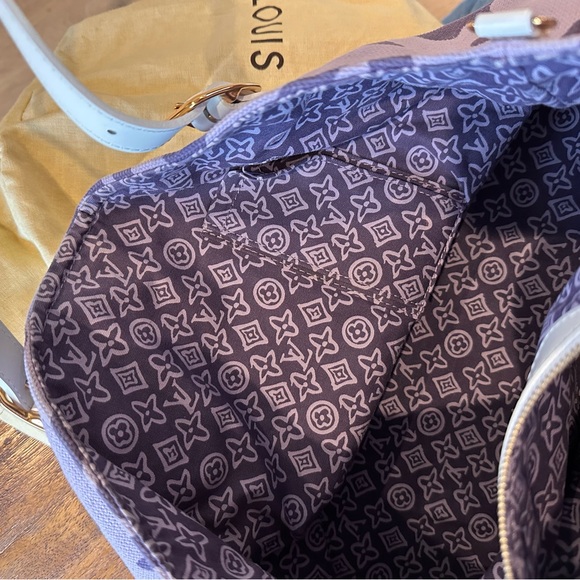 Louis Vuitton Tahitienne PM Lilas - Picture 10 of 15